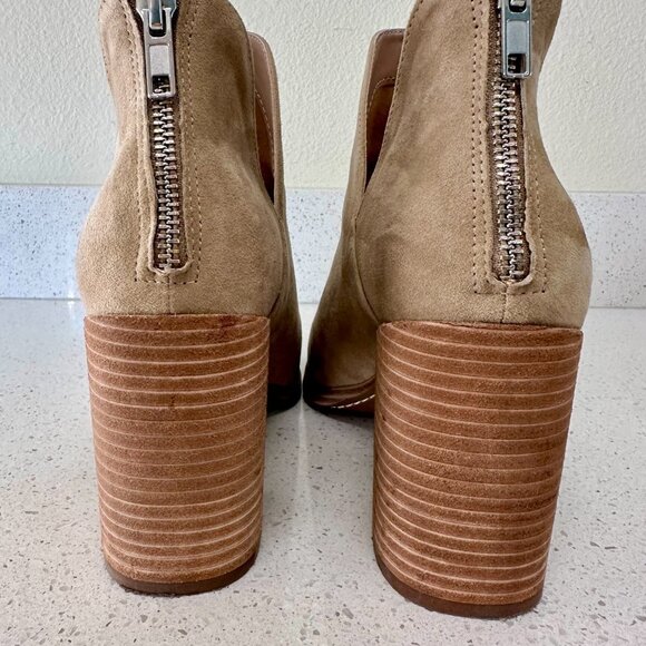 Steve Madden | Size 9 | Suede Leather Camel Ankle Bootie - Picture 4 of 6